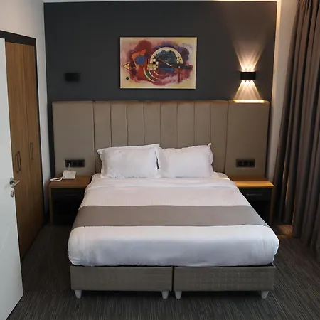 Home Plus Hotel ホテル 3*