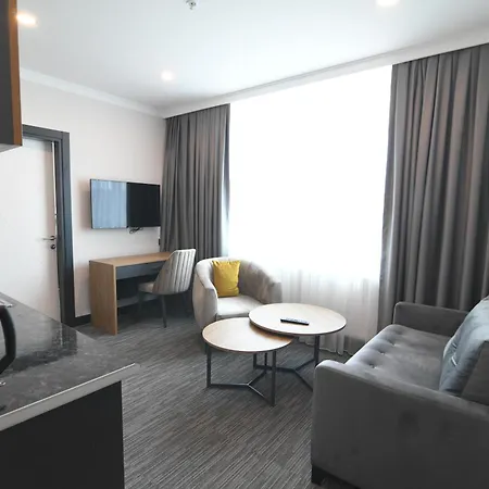Home Plus Hotel ホテル 3*