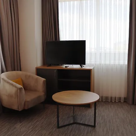 ホテル Home Plus Hotel 3*