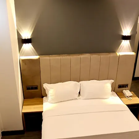 Home Plus Hotel 3* 이스탄불