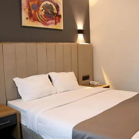 ホテル Home Plus Hotel 3*