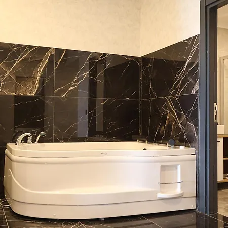 HOME PLUS Hotel Hotel