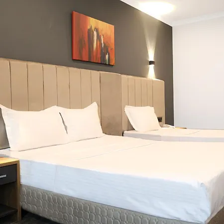 Home Plus Hotel Otel