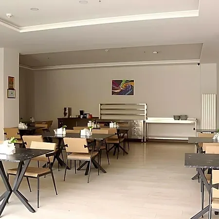 Home Plus Hotel Szálloda 3*