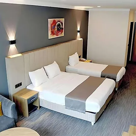 Home Plus Hotel Szálloda