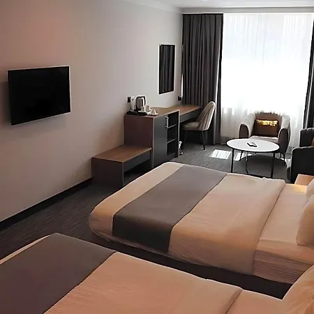 Home Plus Hotel Szálloda 3*