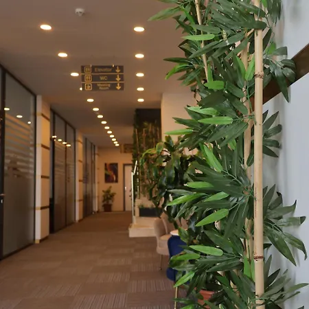 Home Plus Hotel 3*
