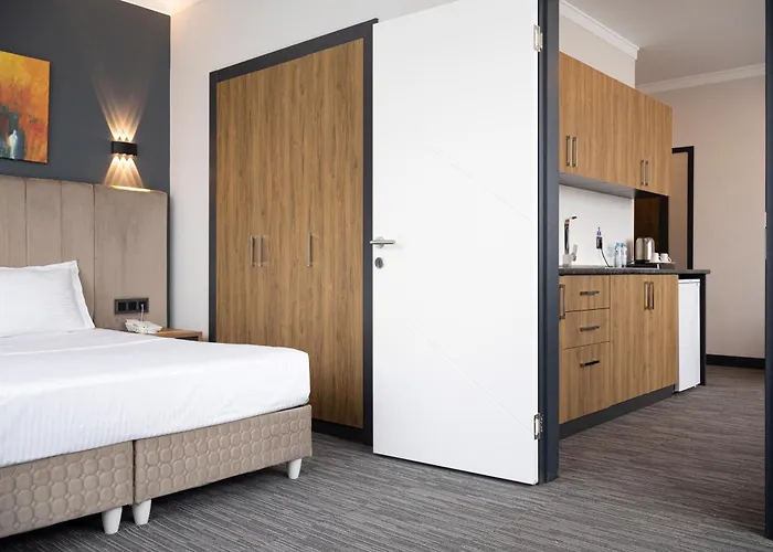 Home Plus Hotel Hotel 4*