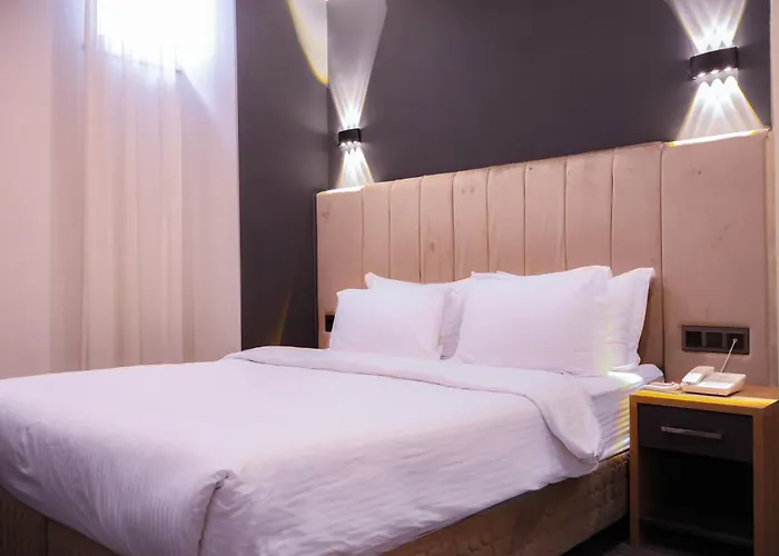 Home Plus Hotel איסטמבול