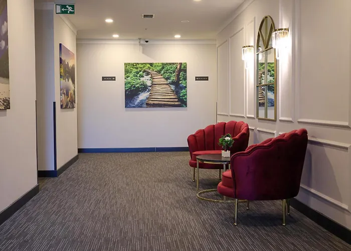 Home Plus Hotel מלון איסטמבול